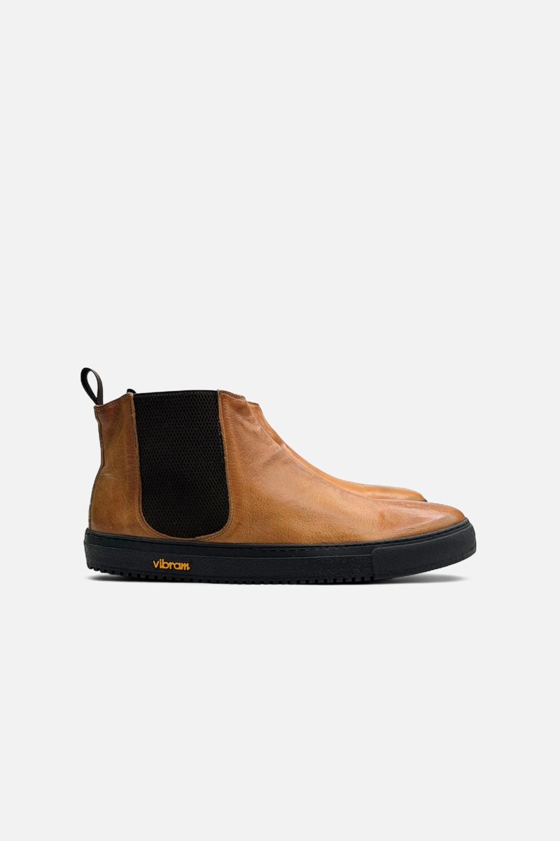 H880 Chelsea Sneakers